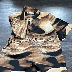 Women’s vintage button up